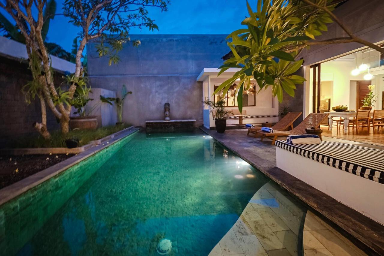 Bias Villa Seminyak Extérieur photo